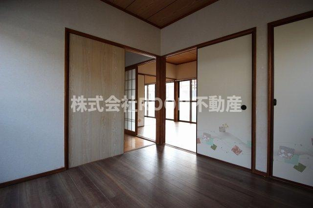 ニューハウス川畑の居間・リビング