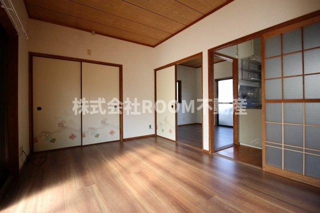 ニューハウス川畑の居間・リビング