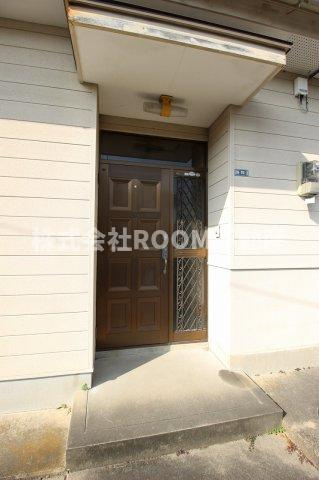 ニューハウス川畑の玄関