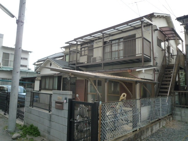 S邸