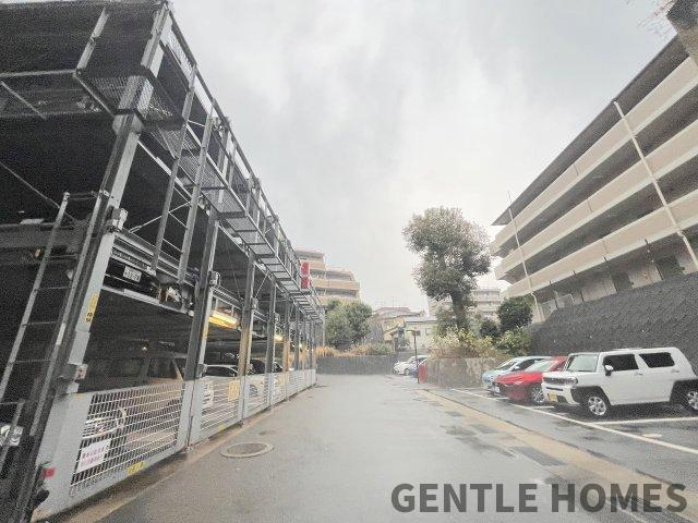 MJR神松寺の駐車場