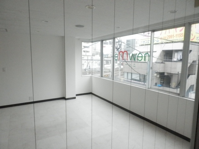 埼玉情報第一ビルの内装