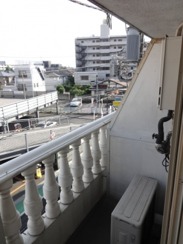 パルテノン久米川のバルコニー