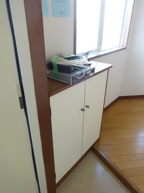 パルテノン久米川の玄関
