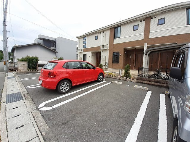 ラ・ポールの駐車場