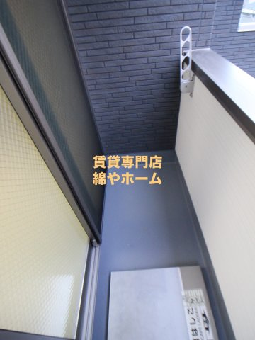 フジパレス杉本町駅西Ⅴ番館のバルコニー|暖かな日差しのふりそそぐバルコニー
