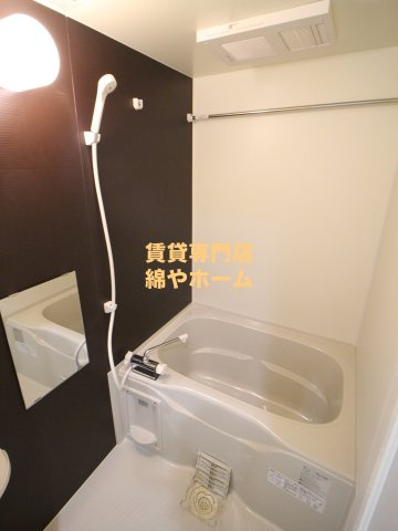 フジパレス杉本町駅西Ⅴ番館の浴室|きれいなお風呂です