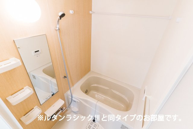 ＦＦヒルズ２の浴室|コンパクトで使いやすいお風呂です