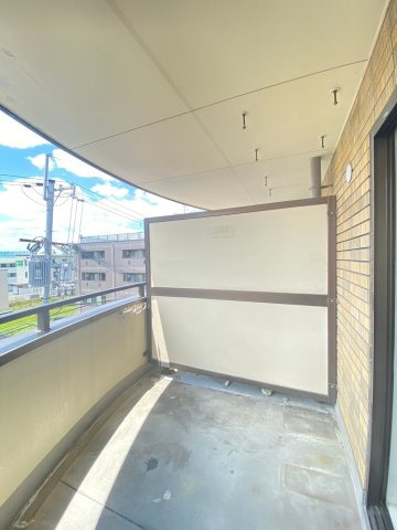ウイングビュー鮎川のバルコニー