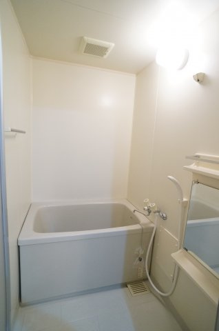 レシェンテ安倉の浴室