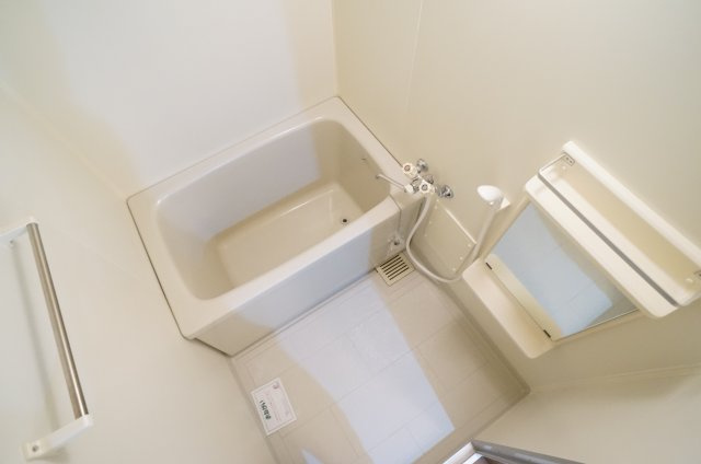 レシェンテ安倉の浴室