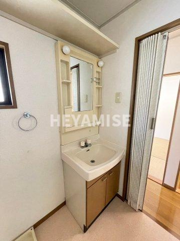 セジュール山口の独立洗面台