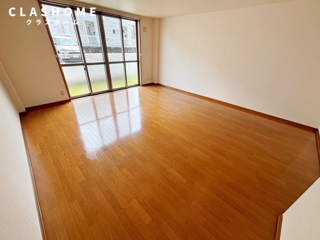 Regulus　　 刈谷市近郊の賃貸はクラスホーム刈谷店の居間・リビング