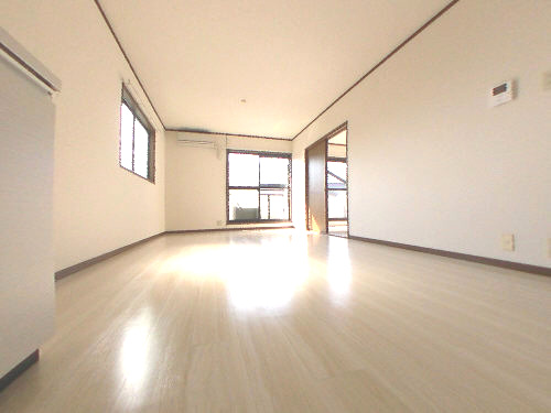 エクセルNAGAMINE　B棟の内装