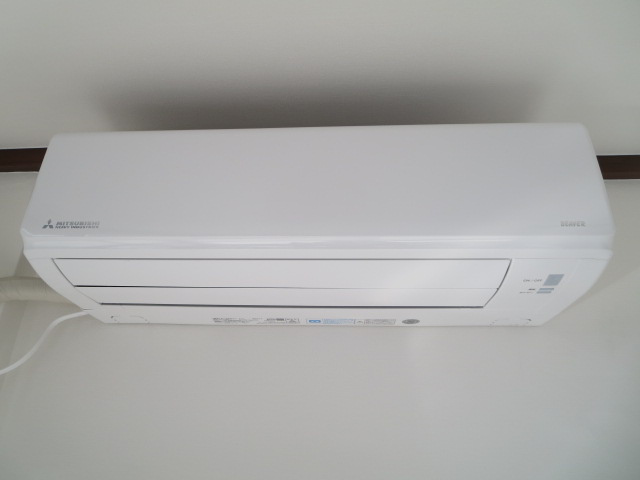 【冷暖房・空調設備】 | 三島市三好町 売一棟マンション ES04919 | 三島市三好町　エアコン一例