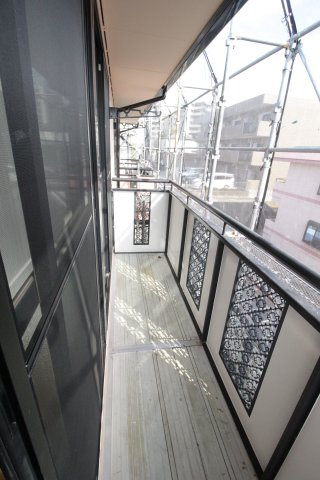 コートビレッジBのバルコニー