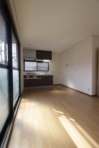 コートビレッジBの居間・リビング