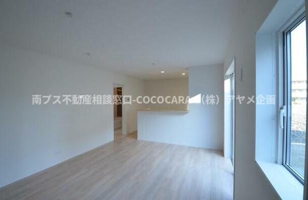 新築戸建　田島　１号棟　4ＳＬＤＫの居間・リビング