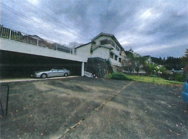 あきる野市横沢　売地の前面道路含む現地写真