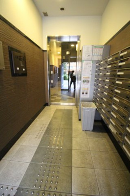 【ロビー】 | ジョイシティ二条城前