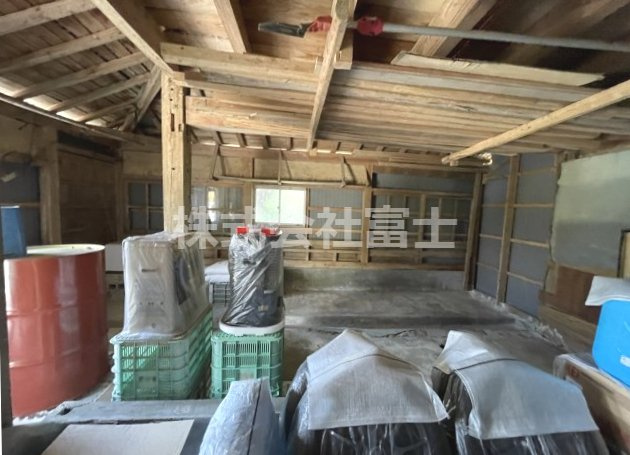 七山池原貸家のその他