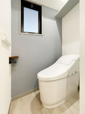 【トイレ】 | エステートモア高宮レーブ | 別号室の写真になります。現況優先。