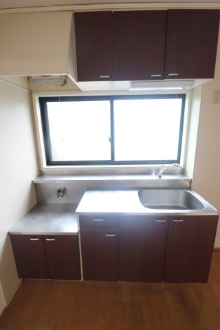 パーシモンⅠのキッチン|※別号室の参考写真です