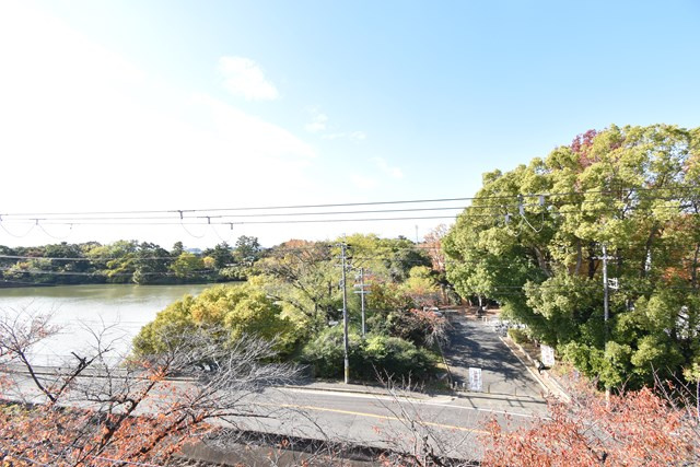 【展望】 | ライオンズマンション緑地公園第10 | 物件を比較検討したいお客様には、「物件比較見学プラン」をご用意しております。こちらの物件だけでなく、お客様の希望に沿った物件を、いくつかまとめてご案内させて頂きます。