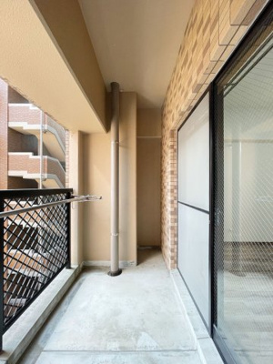 【バルコニー】 | アヴェニール山荘通り | 別号室の写真になります。現況優先。