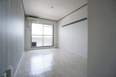 【内装】 | アーク箱崎 | 別号室の写真になります。現況優先。