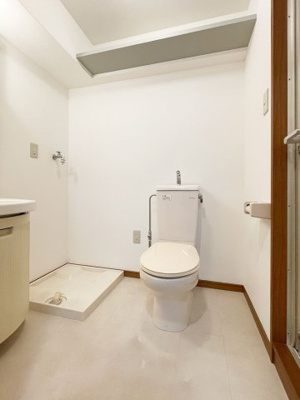 【トイレ】 | エンクレスト天神南 | 別号室の写真になります。現況優先。