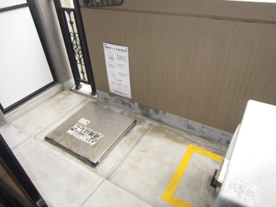 【バルコニー】 | エンクレスト天神南 | 別号室の写真になります。現況優先。