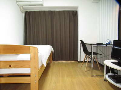 【居間・リビング】 | ノアーズアーク博多駅前 | 別号室の写真になります。現況優先。