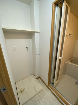 【洗面所】 | J FLAT | 別号室の写真になります。現況優先。