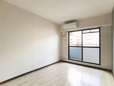 【居間・リビング】 | ルエ・メゾン・ロワール西公園Ⅲ1号館 | 別号室の写真になります。現況優先。