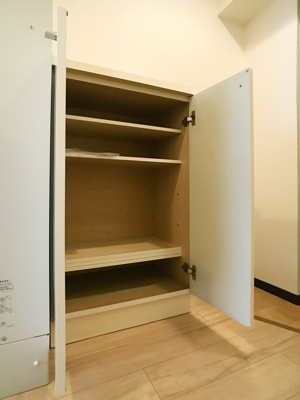 【玄関】 | ルエ・メゾン・ロワール西公園Ⅲ1号館 | 別号室の写真になります。現況優先。