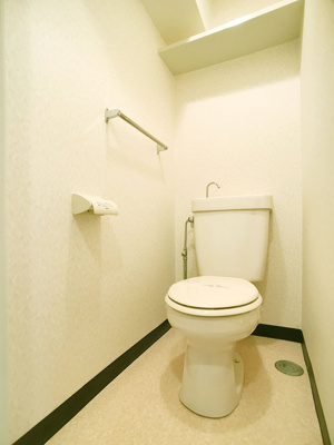 【トイレ】 | ルエ・メゾン・ロワール西公園Ⅲ1号館 | 別号室の写真になります。現況優先。