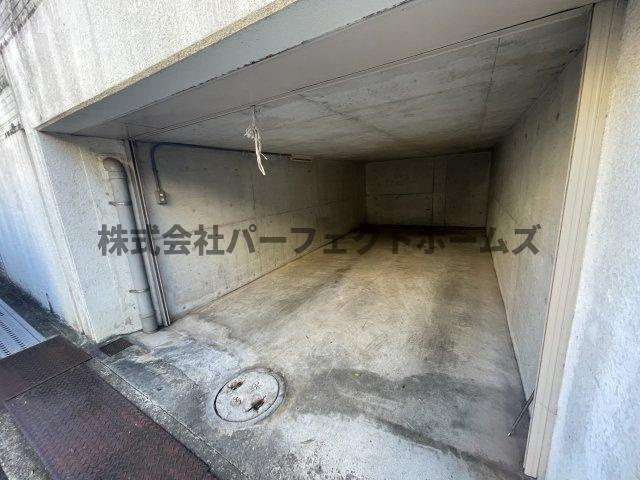 PH　東中振1丁目の駐車場|駐車場があるので、車を買う予定の方も安心です