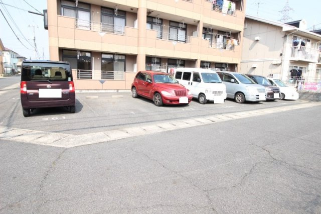 【駐車場】 | ミレニアム福田