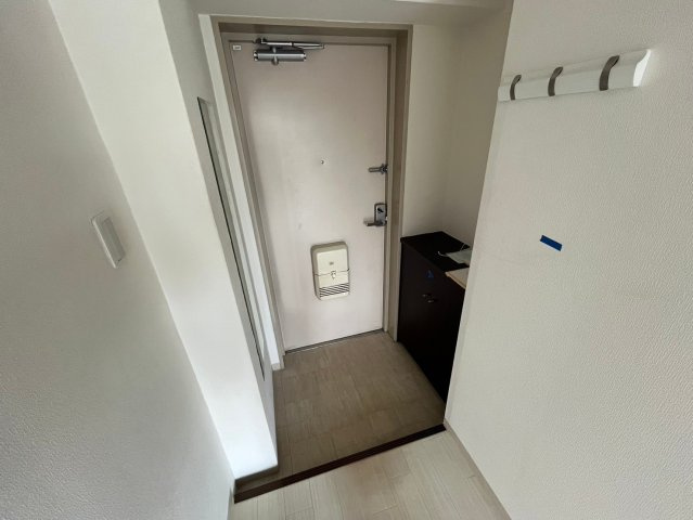 ドミール寺尾の玄関