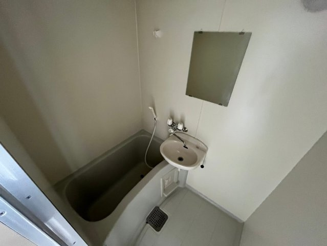 ドミール寺尾の浴室