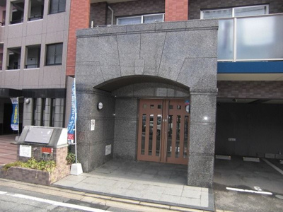 【エントランス】 | ダイナコートエスタディオ東公園Ⅴ