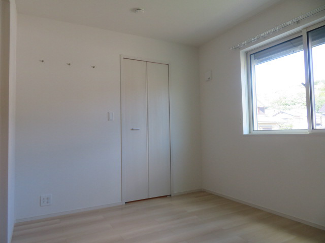 ヴィラ　ドゥ　グレーヌ梅ケ谷Ｃの子供部屋