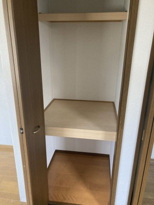 【収納】 | ベルエキップ大橋南Ⅰ | 別号室の写真になります。現況優先。