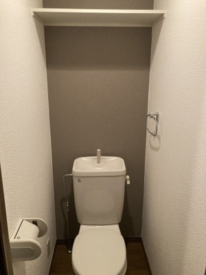 【トイレ】 | ベルエキップ大橋南Ⅰ | 別号室の写真になります。現況優先。