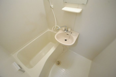 【浴室】 | リブレア南福岡 | 別号室の写真になります。現況優先。