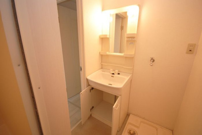 【洗面所】 | RUHEN　HEIM（ルーエンハイム） | 別号室の写真になります。現況優先。
