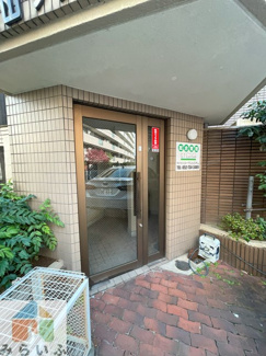 【エントランス】