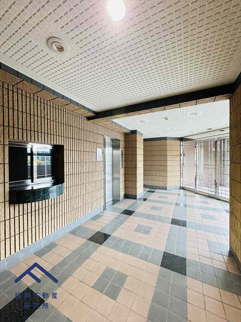 ペルル香椎参道のエントランス