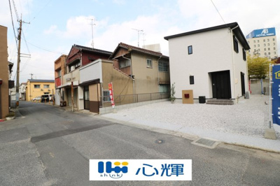 【前面道路含む現地写真】 | 宇部市西本町１丁目３LDK・2階建（築2年2ヶ月） | 前面道路が広く駐車もしやすいです